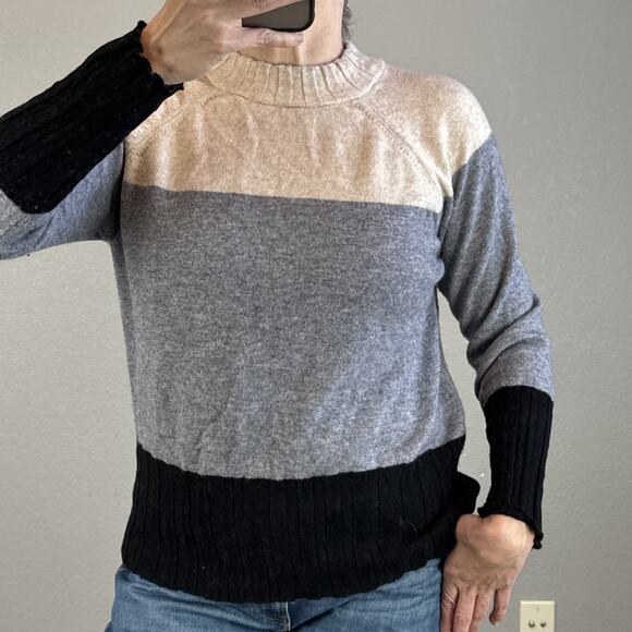 Griffin Womens Crew Neck Colorblock Sweater Size XL Tan Gray Black Cashmere Wool - Picture 2 of 7